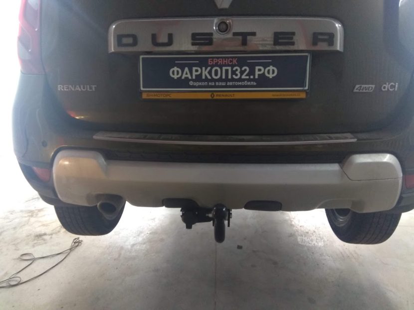 Renault Duster 4WD 2011-2015, 2015- без выреза бампера